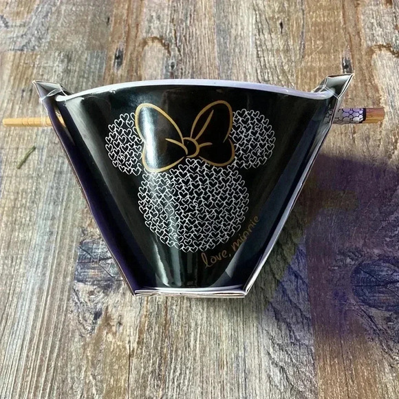 Disney | Ramen Bowl & Chopsticks - Picture 2 of 4